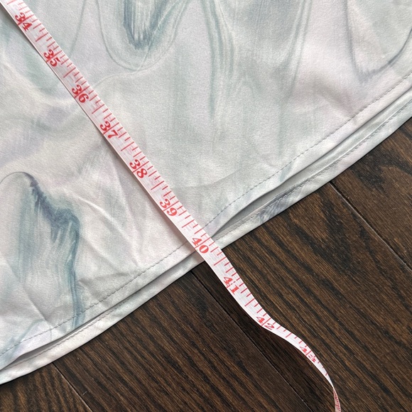 NWT - DYNAMITE - White and Blue Marble Midi Dress - Picture 8 of 11